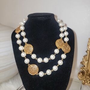 Elegant Gold and White Pearl Necklace